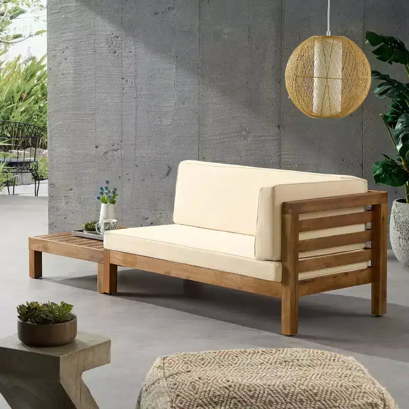 Lot de 2 canapés 2 places avec accoudoir droit et table basse Oana en bois d'acacia pour extérieur avec coussins teck/beige - Christopher Knight Home