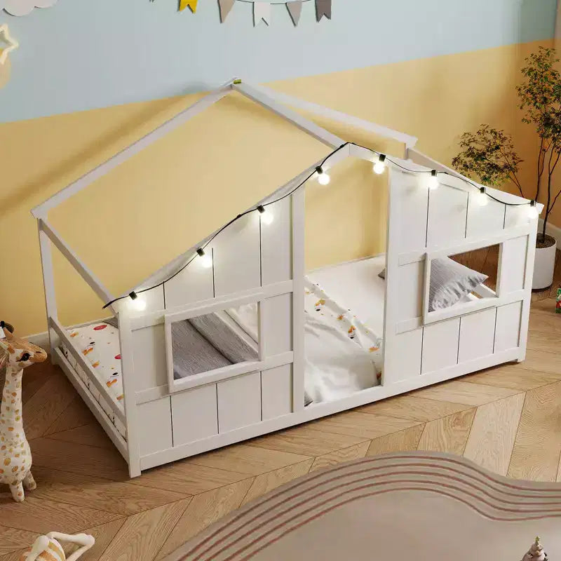 Lit cabane pour enfants avec lumières LED, cadre en bois massif, sans sommier à lattes, gris/naturel/blanc