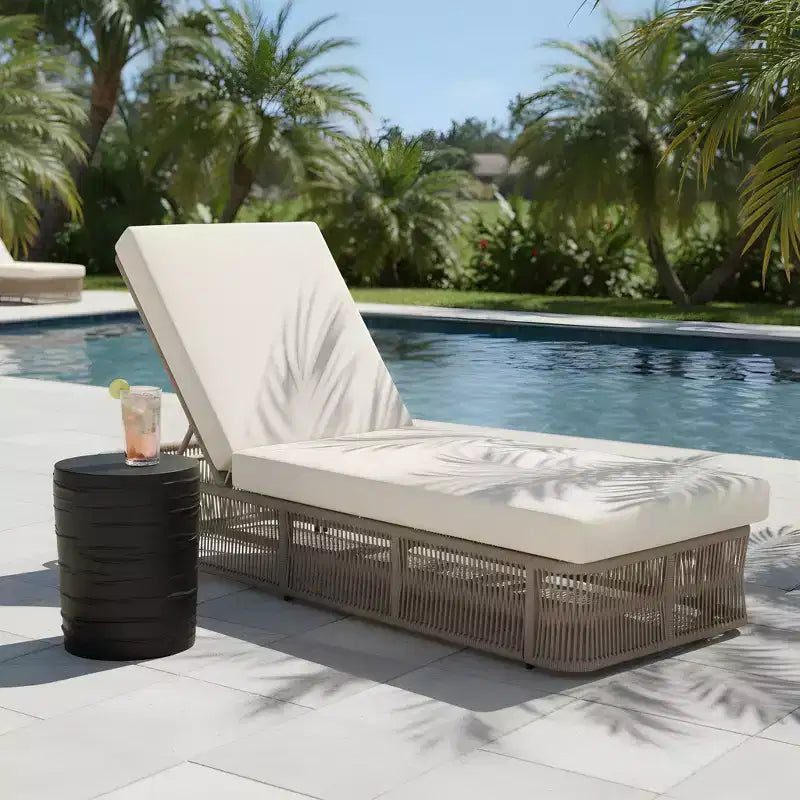 Christopher Knight Home Bhavya Salon de jardin moderne avec chaises longues en fer et corde