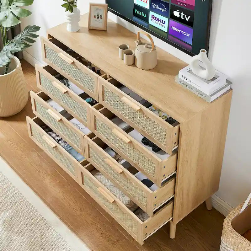 Commode de chambre à façades en rotin