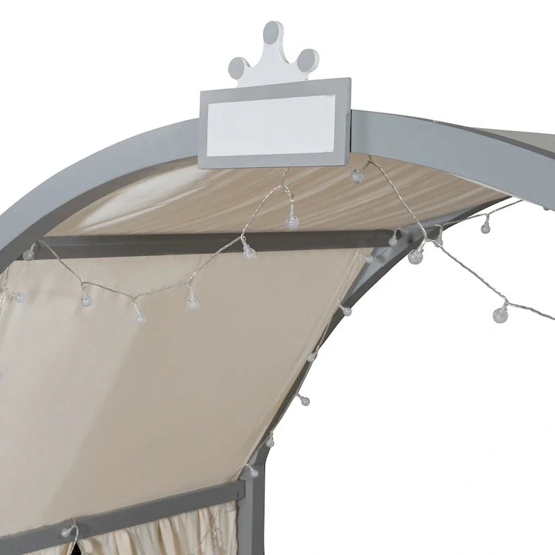 Lit plateforme Montessori au sol en bois massif, style maisonnette avec toit arqué et lit gigogne, pour filles et garçons