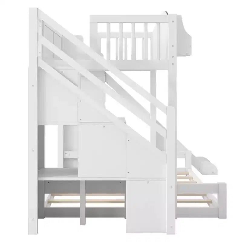 Lit superposé avec lit simple au-dessus et lit double en dessous, toboggan, étagères, escalier de rangement et armoire pour chambre d’enfant