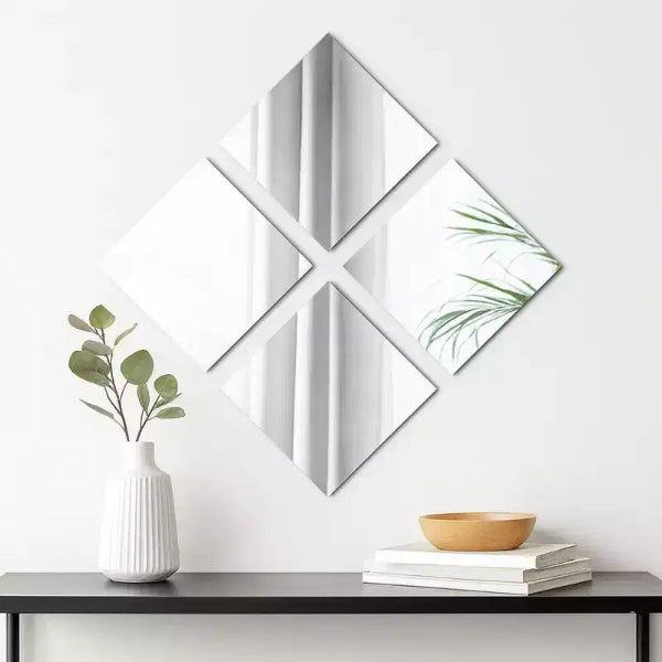 Lot de 4 grands miroirs décoratifs autocollants French Home Goods, disponibles en 3 formes – Parfaits pour une décoration murale moderne dans n'importe quelle pièce.