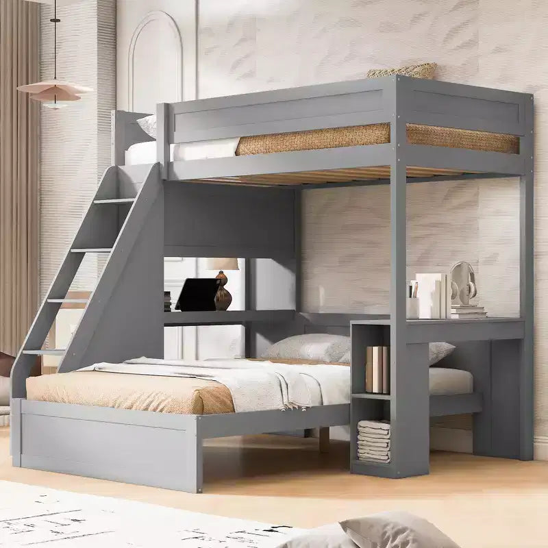 Lit superposé simple XL sur double avec bureau et USB, en bois massif avec étagères latérales et rangement sous le lit