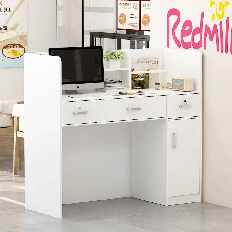 47.2 Comptoir de réception avec rangement verrouillable et table de travail