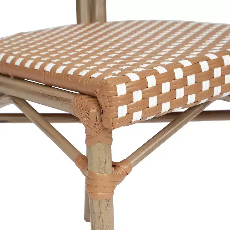 Chaise empilable de bistrot Thonet commerciale intérieure/extérieure Flash Furniture Lourdes, rotin synthétique et cadre en aluminium